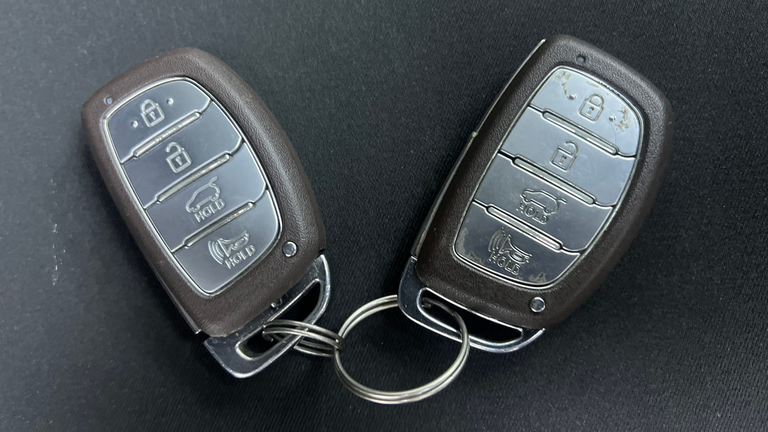 Used 2023 Hyundai i20 Asta (O) 1.2 MT Petrol Manual extra CAR KEY VIEW