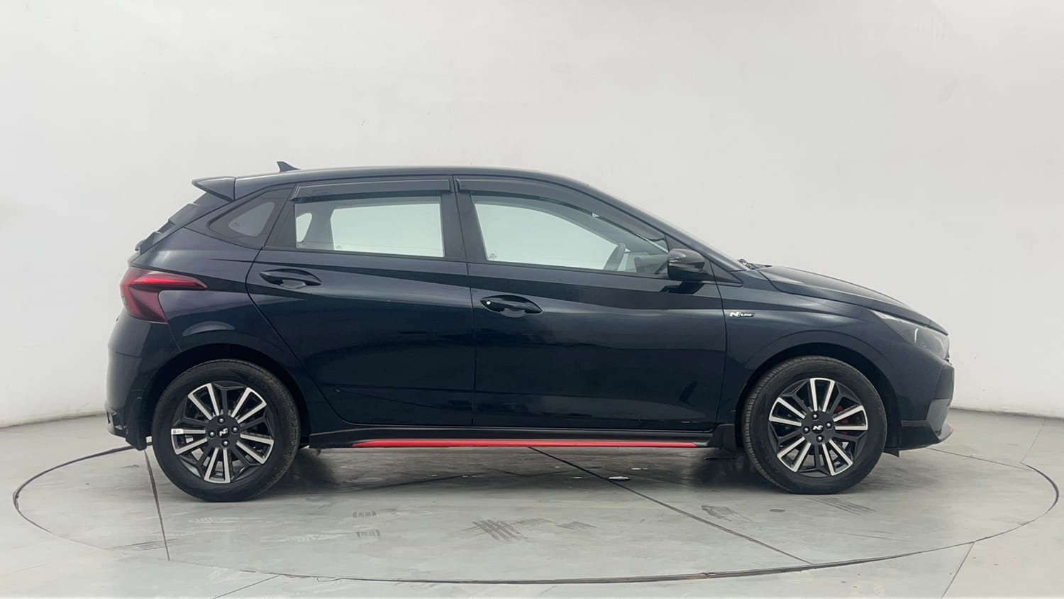Used 2023 Hyundai i20 N Line N8 1.0 Turbo DCT Petrol Automatic exterior RIGHT SIDE VIEW
