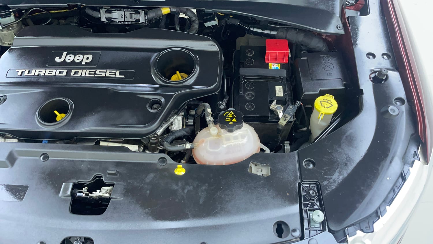 Used 2022 Jeep Meridian Limited (O) 4X2 AT Diesel Automatic engine ENGINE LEFT SIDE VIEW