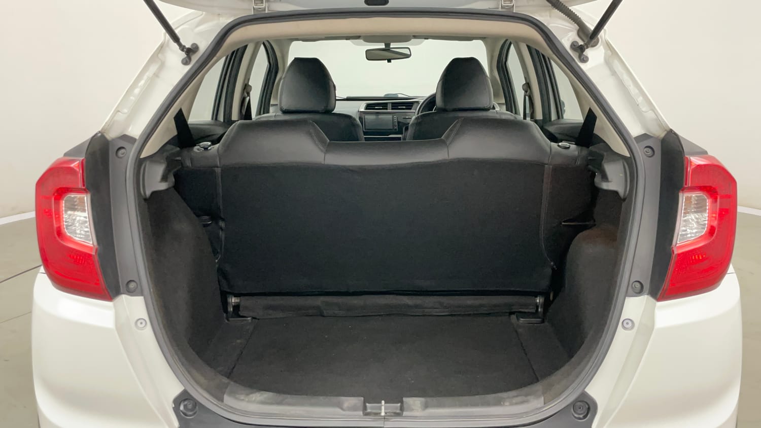 Used 2022 Honda WR-V SV MT Petrol Petrol Manual interior DICKY INSIDE VIEW