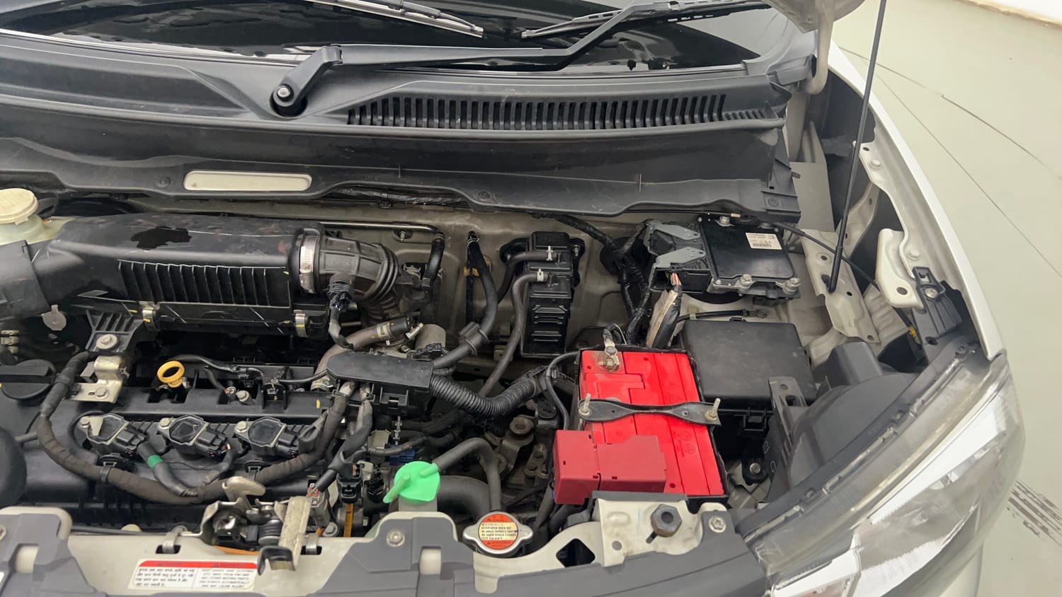 Used 2022 Maruti Suzuki S-Presso VXi (O) Petrol Manual engine ENGINE LEFT SIDE VIEW