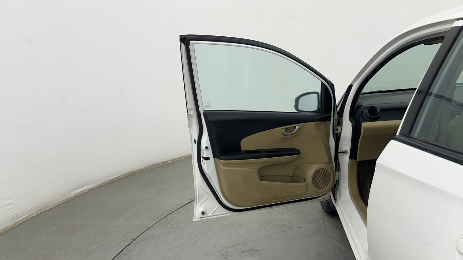 Used 2016 Honda Brio VX MT Petrol Manual interior LEFT FRONT DOOR OPEN VIEW