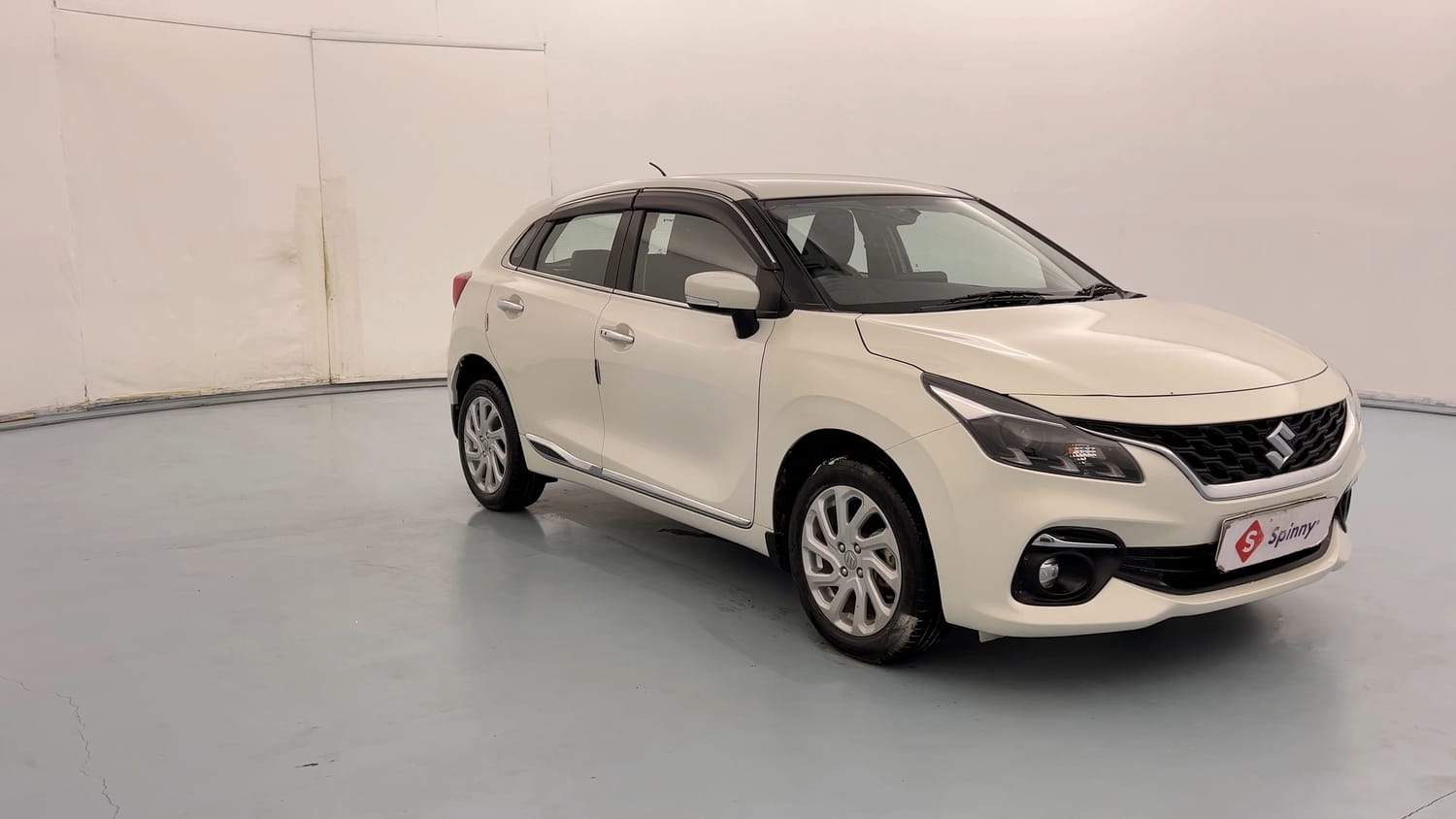 Used 2023 Maruti Suzuki Baleno Zeta MT Petrol Manual exterior RIGHT FRONT CORNER VIEW
