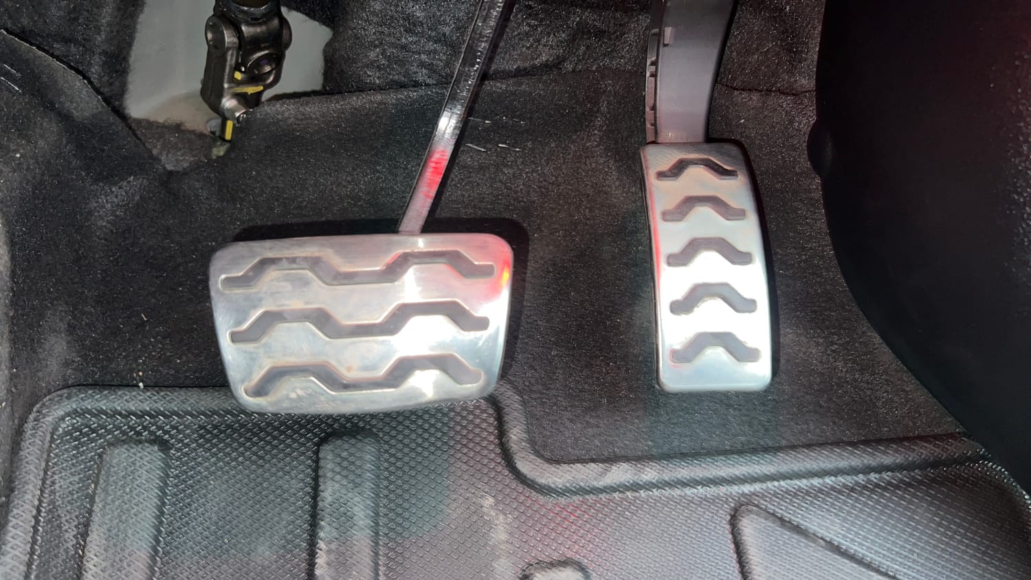 Used 2023 Hyundai i20 N Line N8 1.0 Turbo DCT Petrol Automatic interior PEDALS VIEW