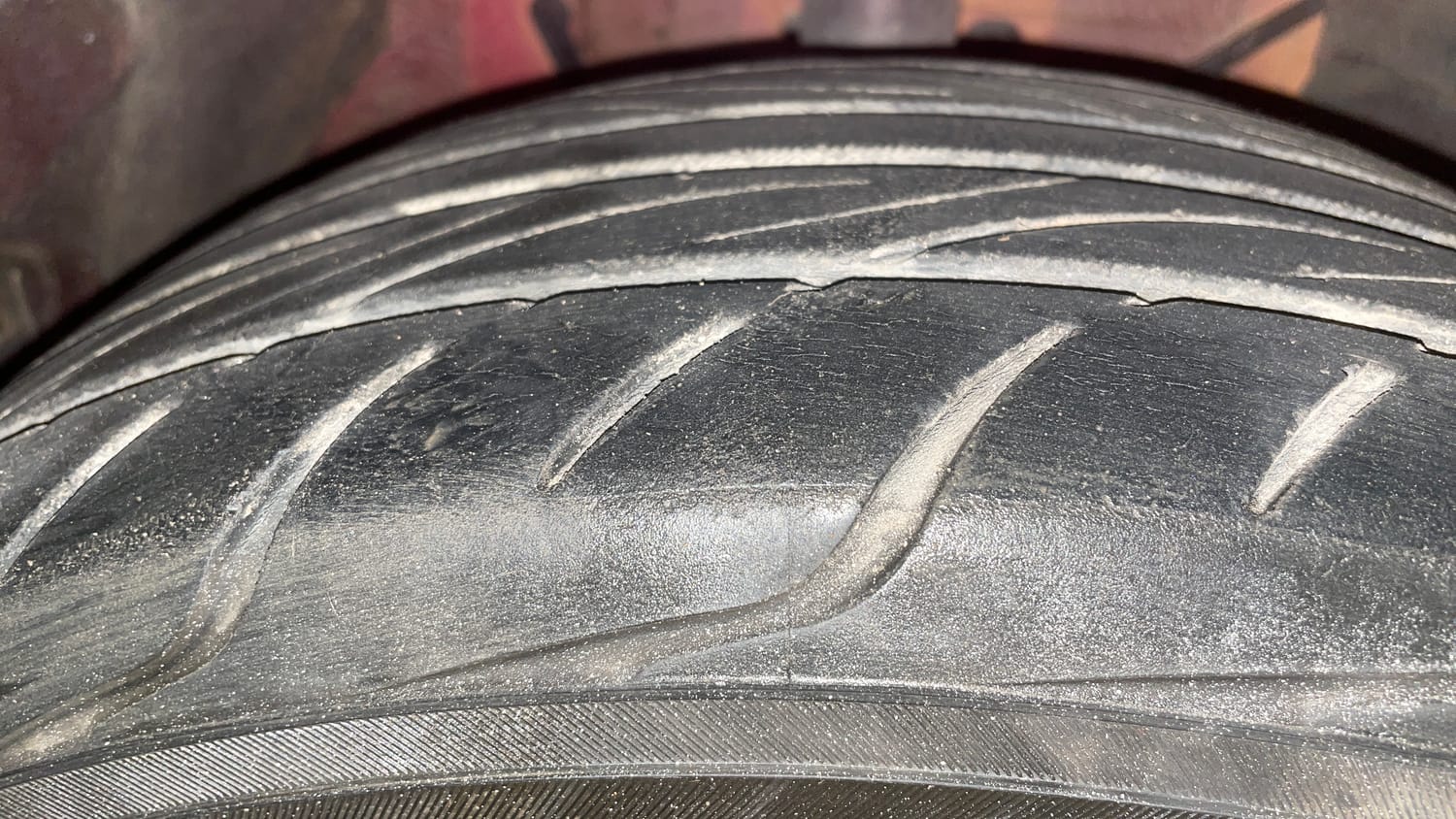 Used 2014 Tata Zest XT Petrol Petrol Manual tyres RIGHT FRONT TYRE TREAD VIEW