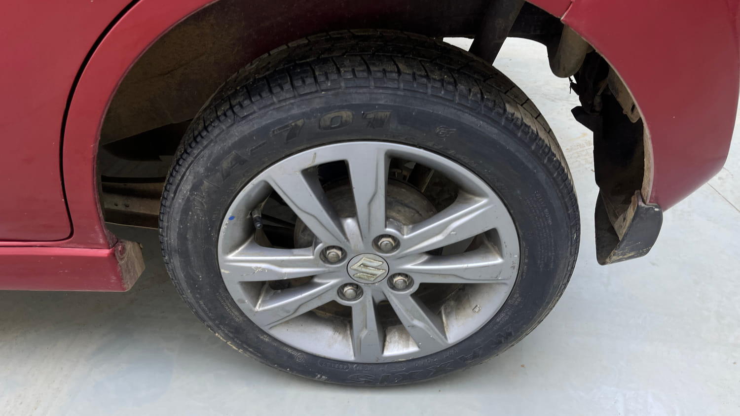 Used 2017 Maruti Suzuki Wagon R VXI+ Petrol Manual tyres LEFT REAR TYRE RIM VIEW