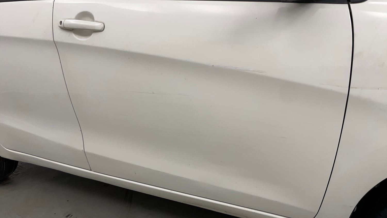 Used 2017 Maruti Suzuki Celerio ZXi AMT Petrol Automatic dents MINOR SCRATCH