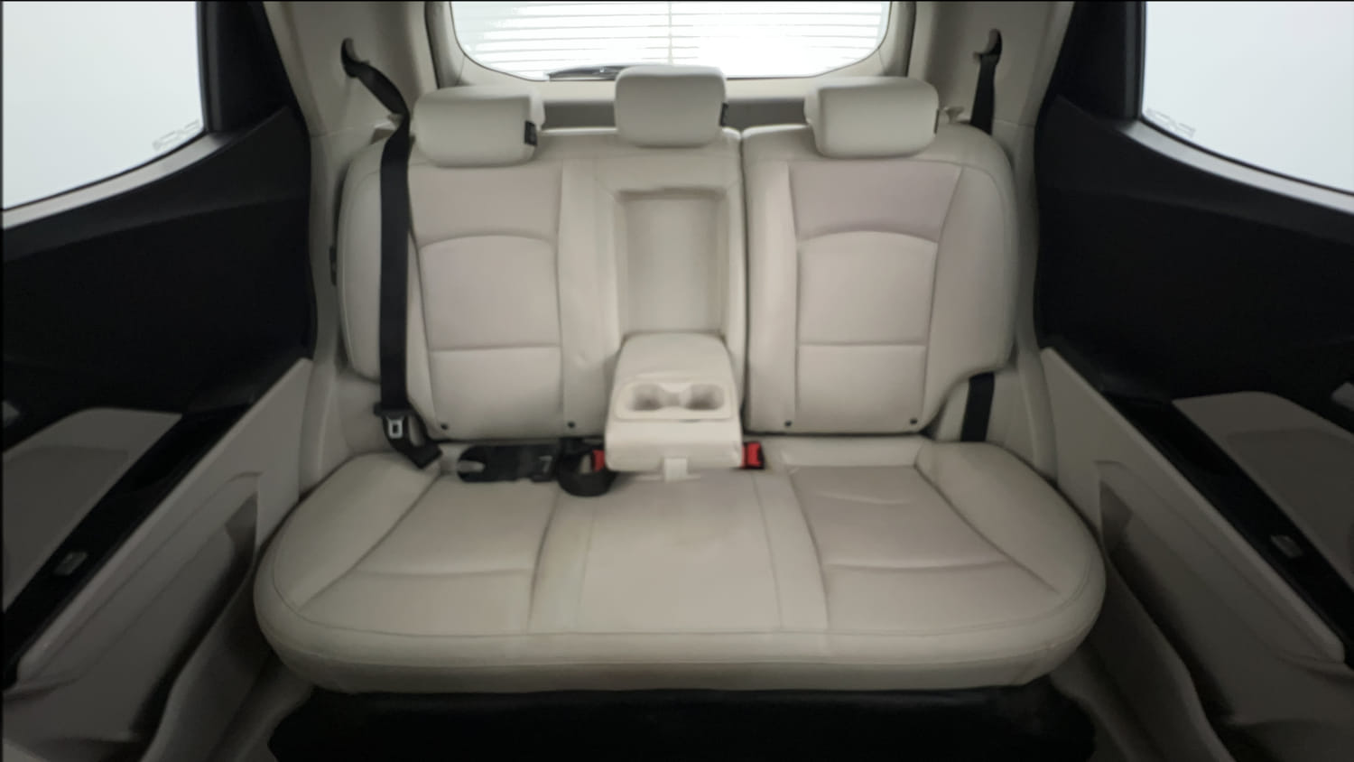 Used 2021 Mahindra XUV 300 W8 (O) 1.5 Diesel Diesel Manual interior REAR SEAT CONDITION VIEW