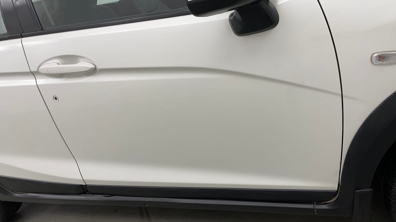 Used 2022 Honda WR-V SV MT Petrol Petrol Manual dents MINOR DENT