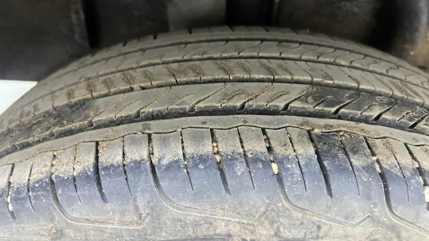 Used 2022 Nissan Magnite XV Turbo Petrol Manual tyres RIGHT REAR TYRE TREAD VIEW