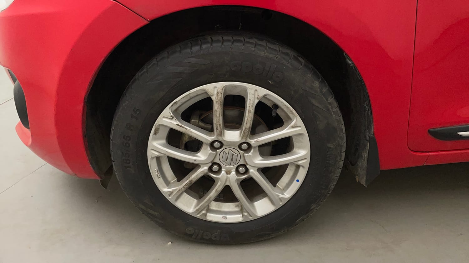 Used 2018 Maruti Suzuki Swift ZXi AMT Petrol Automatic tyres LEFT FRONT TYRE RIM VIEW