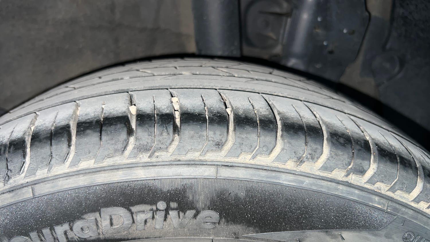 Used 2023 Hyundai i20 N Line N8 1.0 Turbo DCT Petrol Automatic tyres LEFT REAR TYRE TREAD VIEW
