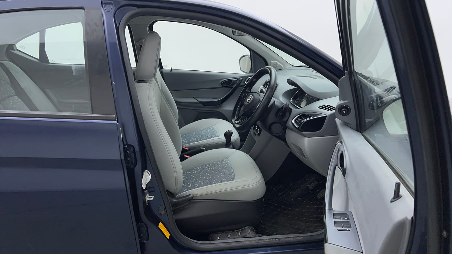 Used 2021 Tata Tigor XZ Petrol Manual interior RIGHT SIDE FRONT DOOR CABIN VIEW