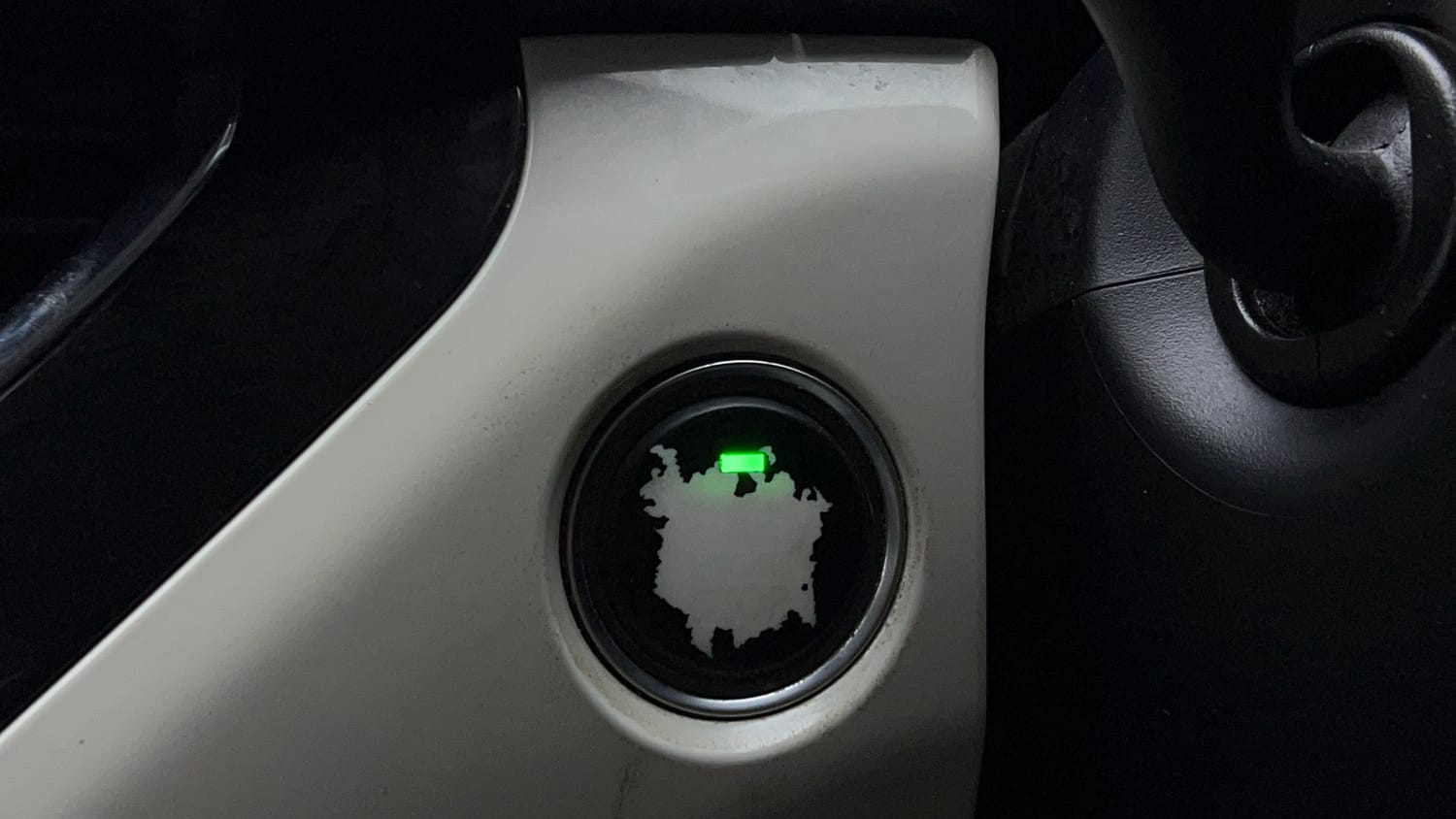 Used 2020 Tata Nexon XZ Plus (O) Petrol Manual top_features Keyless start