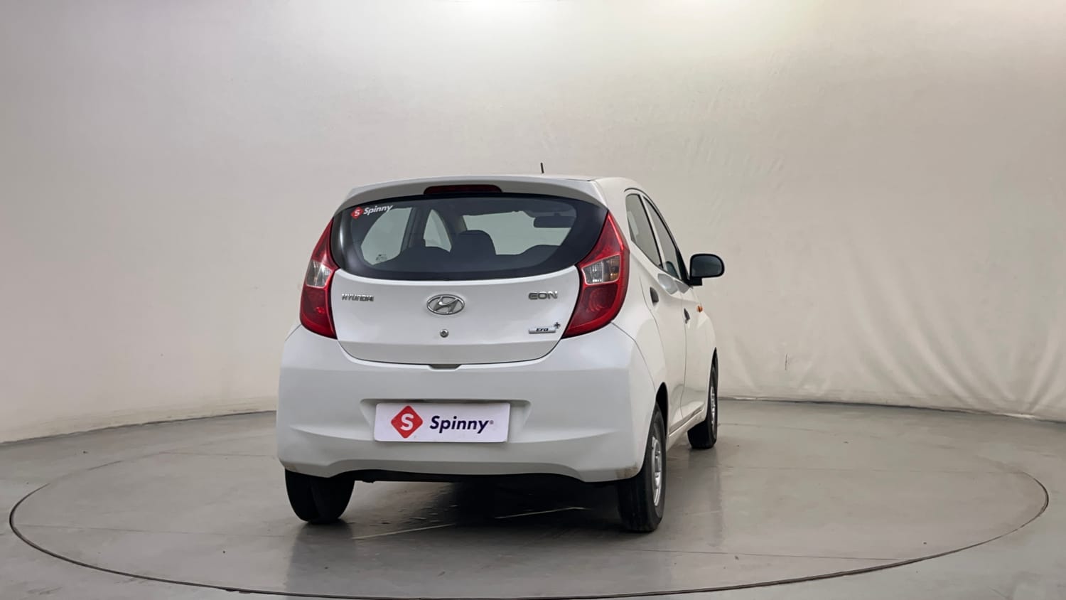 Used 2014 Hyundai Eon Era + Petrol Manual exterior RIGHT REAR CORNER VIEW
