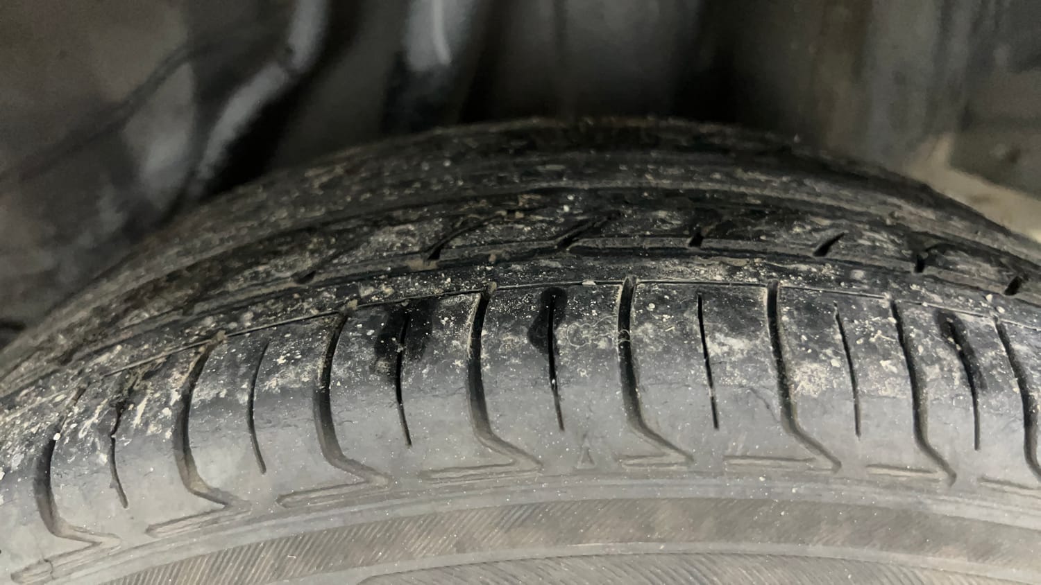 Used 2015 Honda Amaze 1.2 S i-VTEC Petrol Manual tyres LEFT REAR TYRE TREAD VIEW