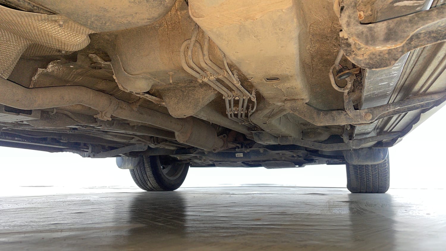 Used 2022 Jeep Meridian Limited (O) 4X2 AT Diesel Automatic extra REAR RIGHT UNDERBODY VIEW