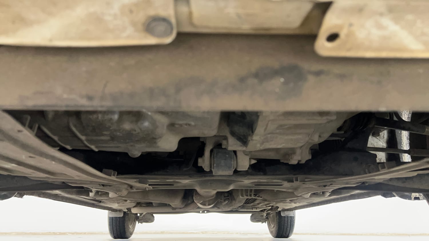Used 2016 Honda Brio VX MT Petrol Manual extra FRONT LEFT UNDERBODY VIEW