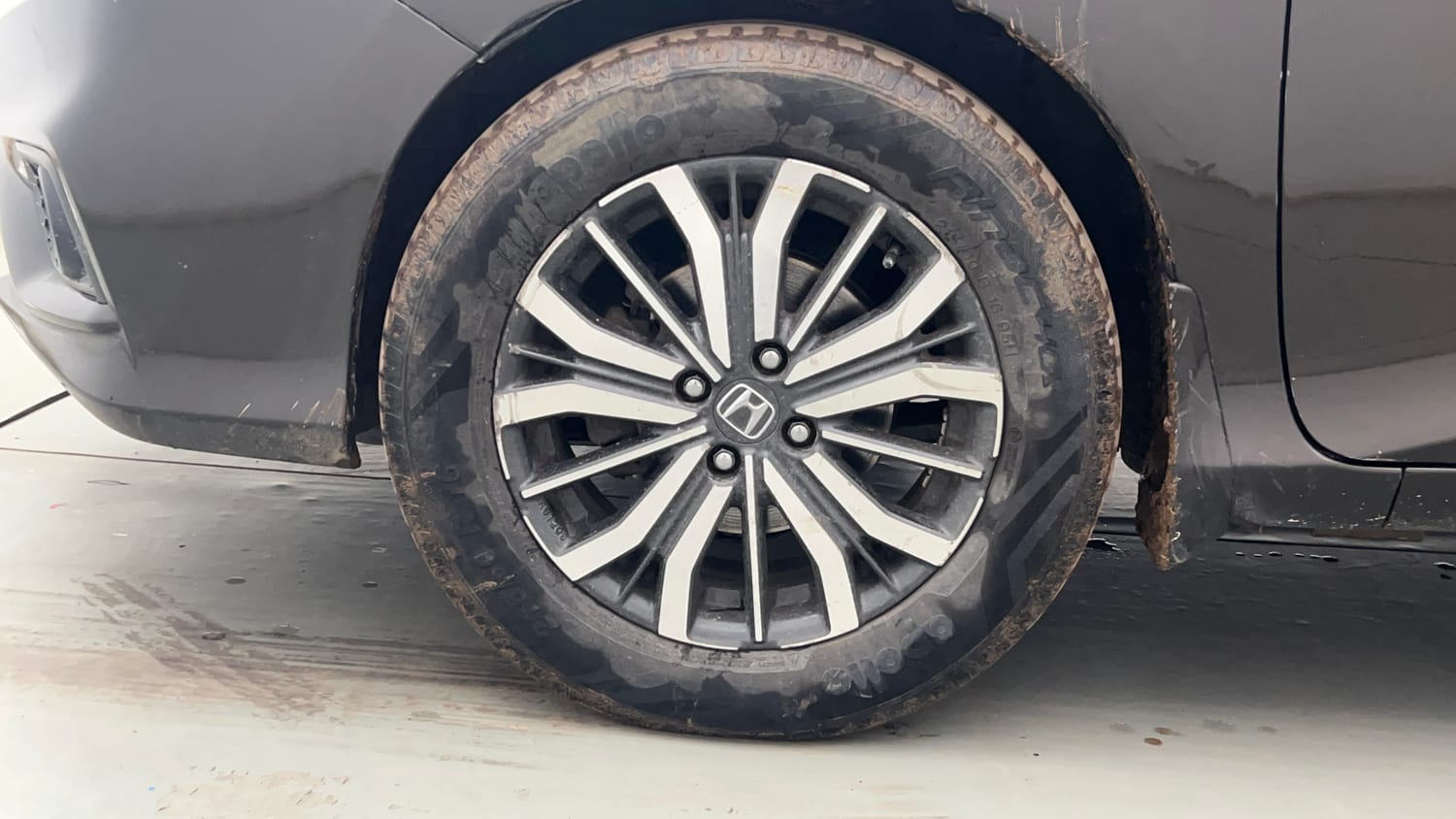 Used 2018 Honda City VX Petrol Petrol Manual tyres LEFT FRONT TYRE RIM VIEW