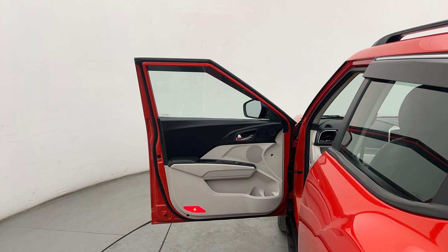 Used 2019 Mahindra XUV 300 1.5 W8 Diesel Manual interior LEFT FRONT DOOR OPEN VIEW