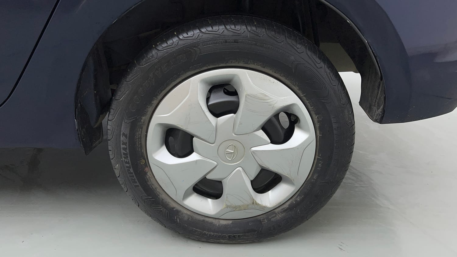 Used 2021 Tata Tigor XZ Petrol Manual tyres LEFT REAR TYRE RIM VIEW