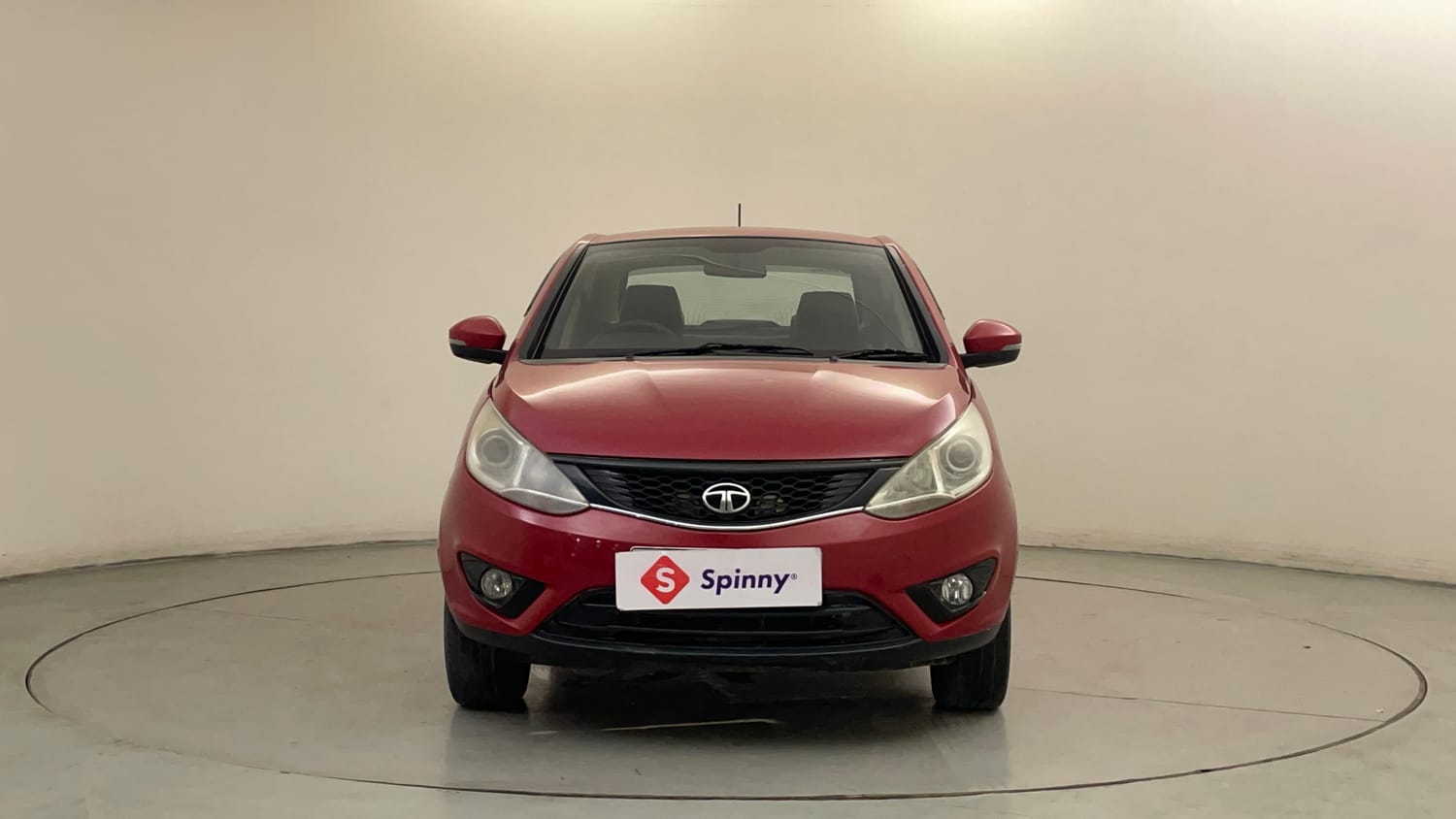 Used 2014 Tata Zest XT Petrol Petrol Manual exterior FRONT VIEW