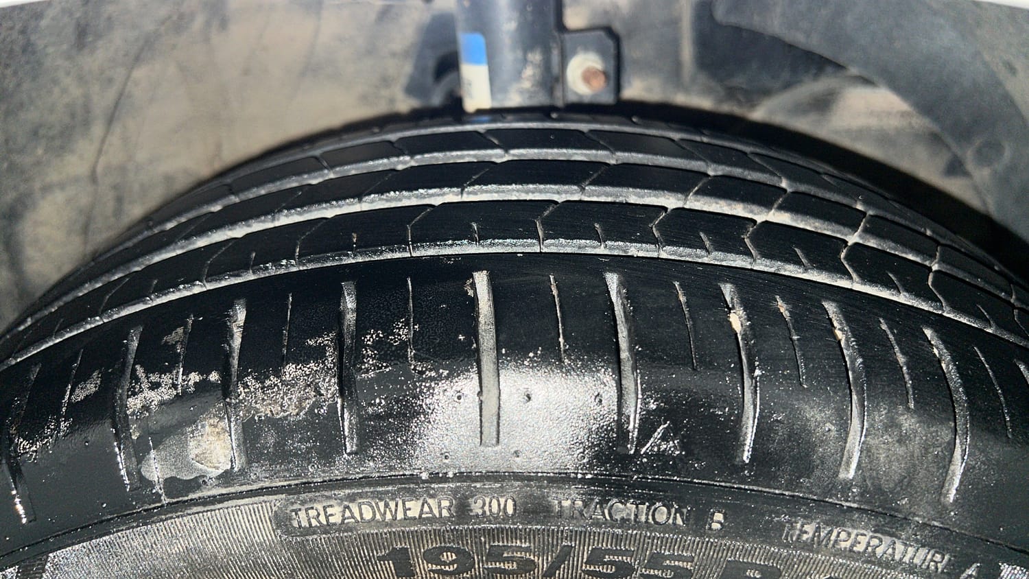 Used 2023 Maruti Suzuki Baleno Zeta MT Petrol Manual tyres RIGHT FRONT TYRE TREAD VIEW