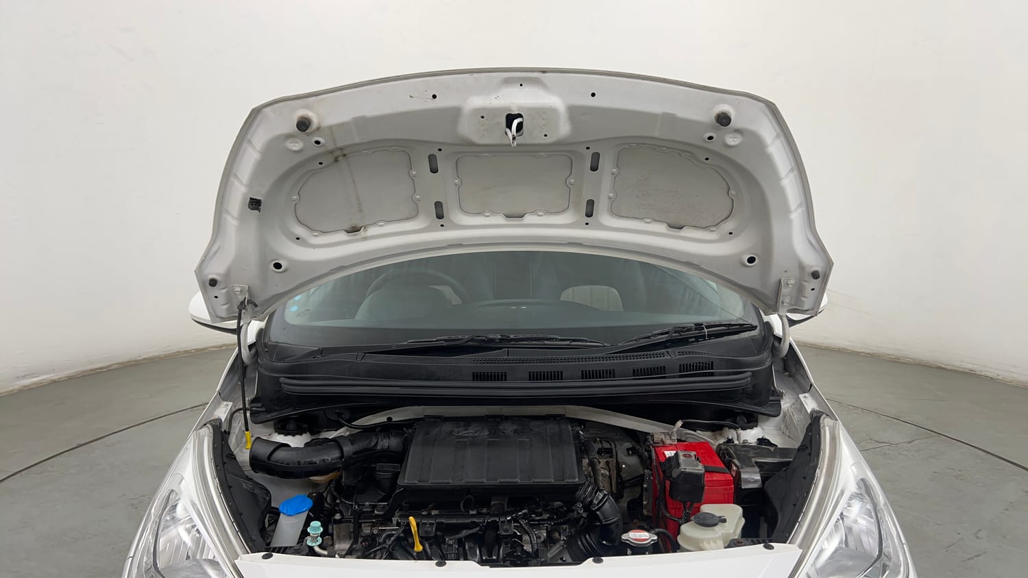 Used 2018 Hyundai Grand i10 Magna 1.2 Kappa VTVT Petrol Manual engine ENGINE & BONNET OPEN FRONT VIEW