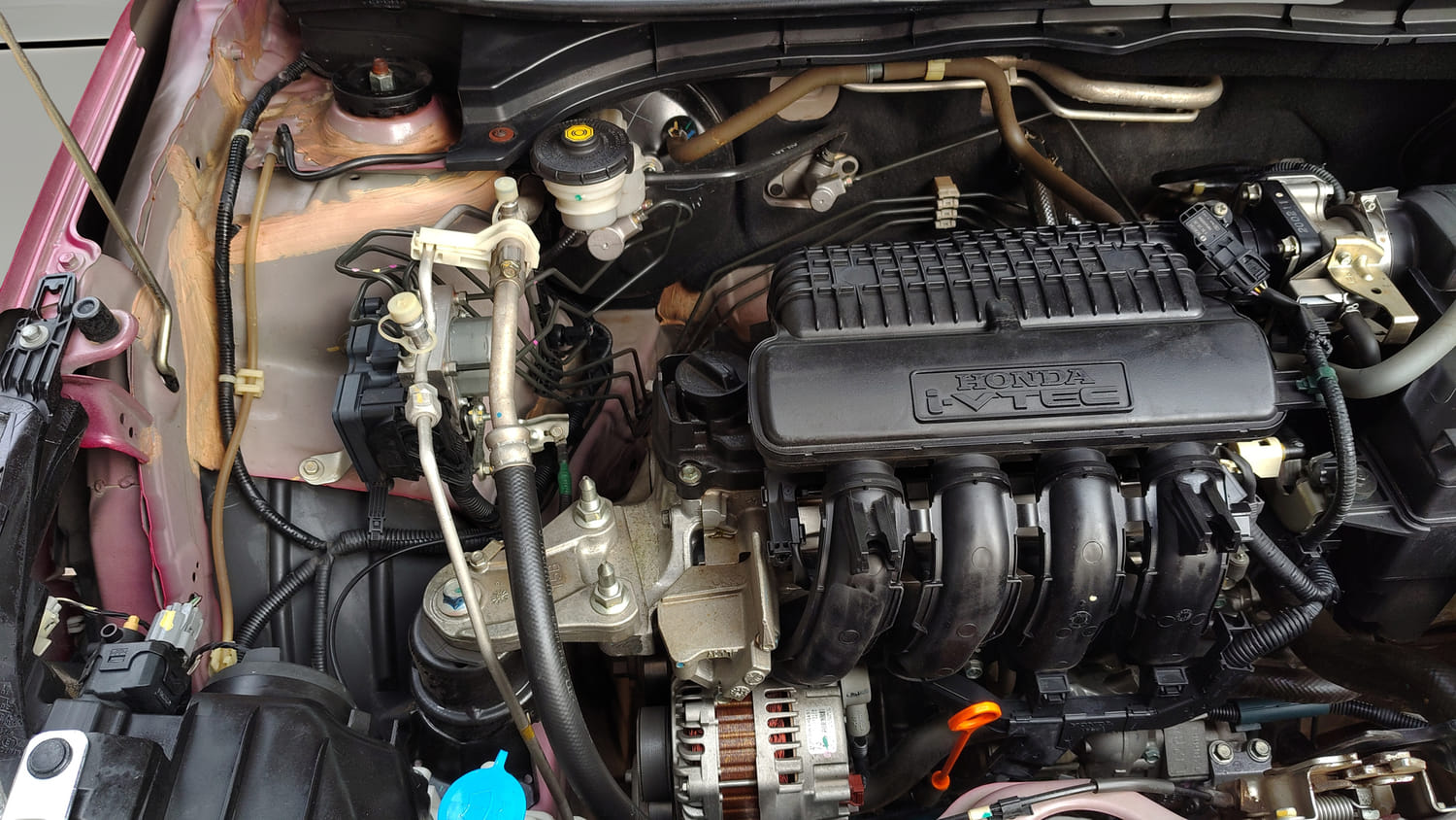 Used 2020 Honda Amaze 1.2 V MT Petrol Petrol Manual engine ENGINE RIGHT SIDE VIEW