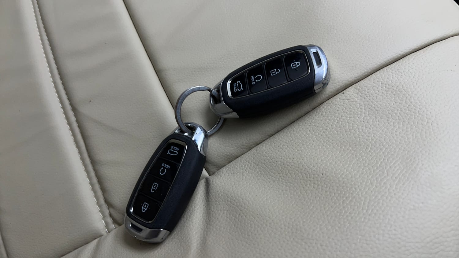 Used 2023 Hyundai Verna SX 1.5 Turbo Petrol MT Petrol Manual extra CAR KEY VIEW