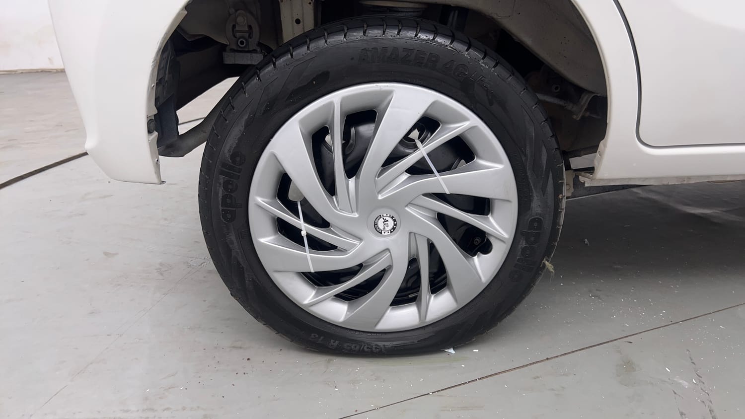 Used 2016 Maruti Suzuki Alto K10 VXi Petrol Manual tyres RIGHT REAR TYRE RIM VIEW