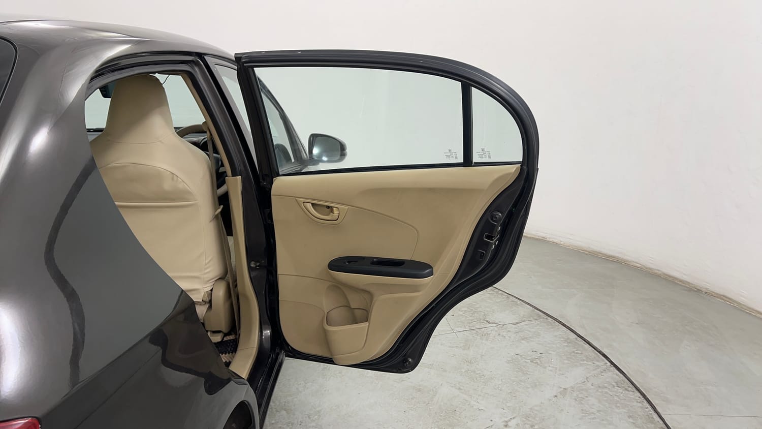 Used 2015 Honda Amaze 1.2 S i-VTEC Petrol Manual interior RIGHT REAR DOOR OPEN VIEW