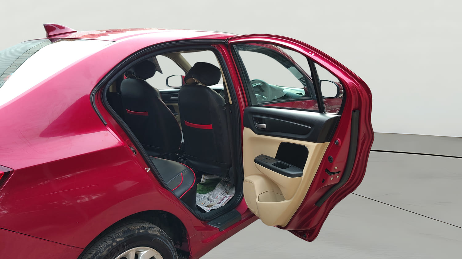 Used 2020 Honda Amaze 1.2 V MT Petrol Petrol Manual interior RIGHT SIDE REAR DOOR CABIN VIEW