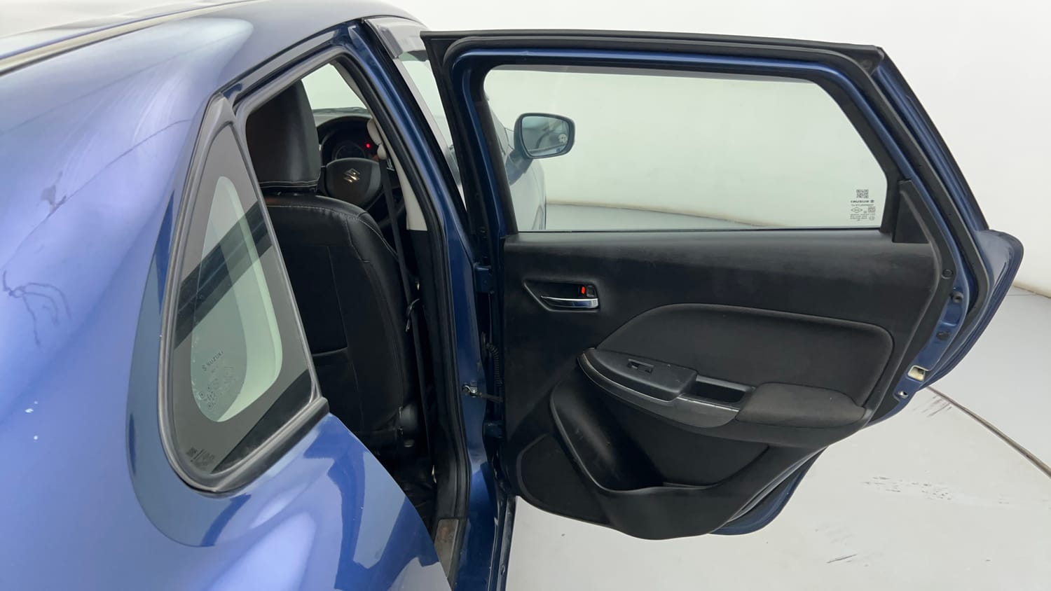 Used 2018 Maruti Suzuki Baleno Delta 1.2 Petrol Manual interior RIGHT REAR DOOR OPEN VIEW
