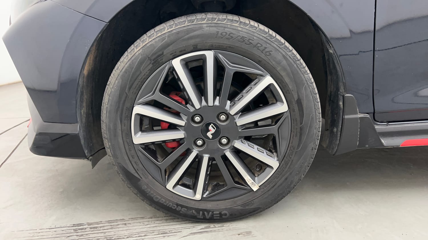 Used 2023 Hyundai i20 N Line N8 1.0 Turbo DCT Petrol Automatic tyres LEFT FRONT TYRE RIM VIEW