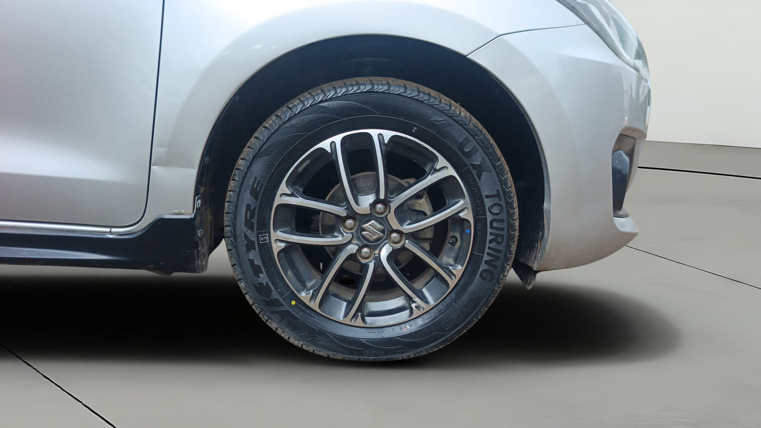 Used 2019 Maruti Suzuki Swift ZDi Plus AMT Diesel Automatic tyres RIGHT FRONT TYRE RIM VIEW