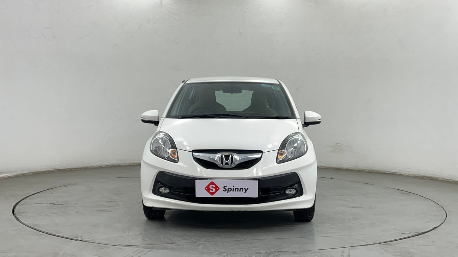 Used 2016 Honda Brio VX MT Petrol Manual exterior FRONT VIEW