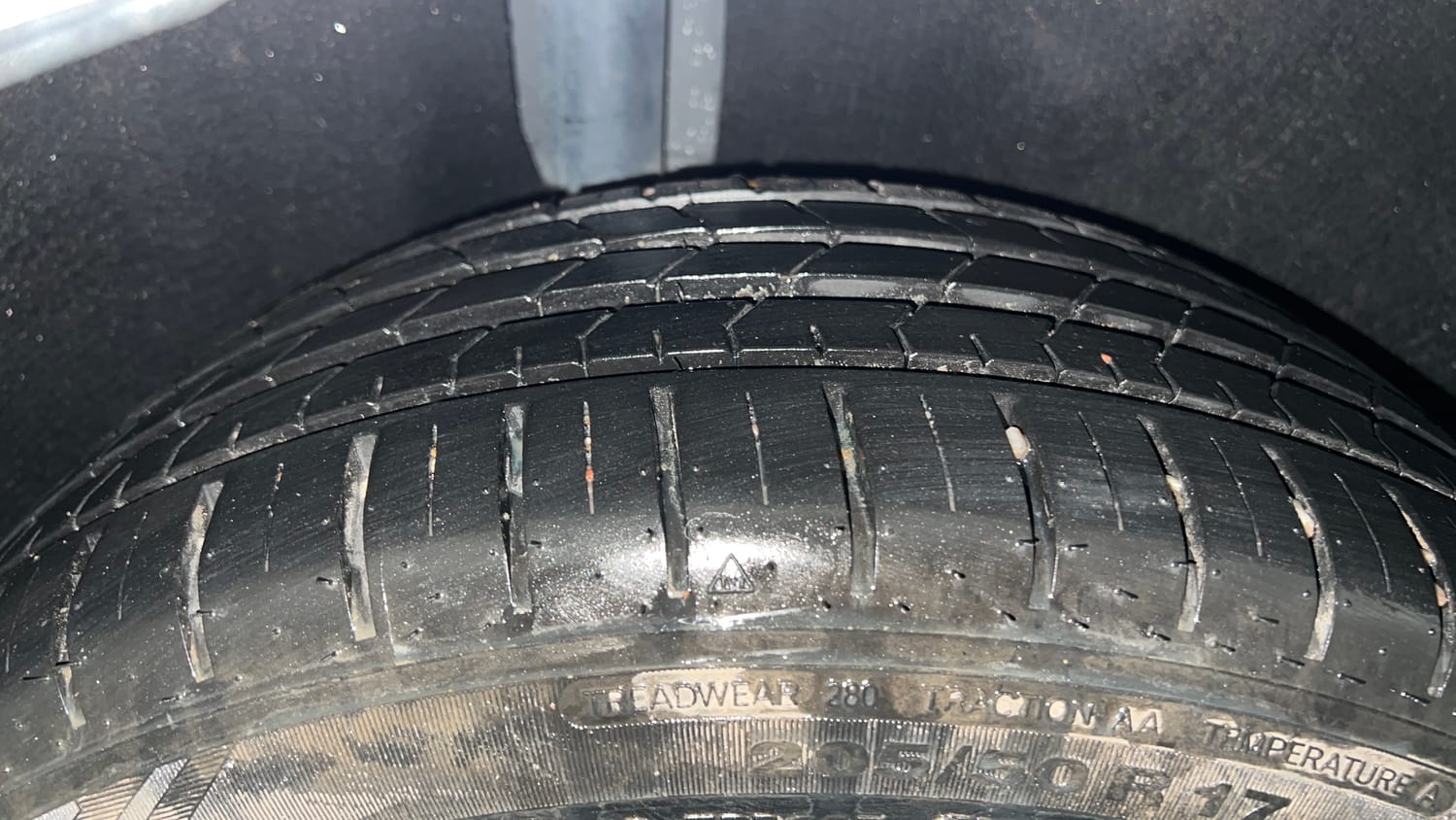 Used 2018 Ford EcoSport S Petrol Petrol Manual tyres RIGHT REAR TYRE TREAD VIEW