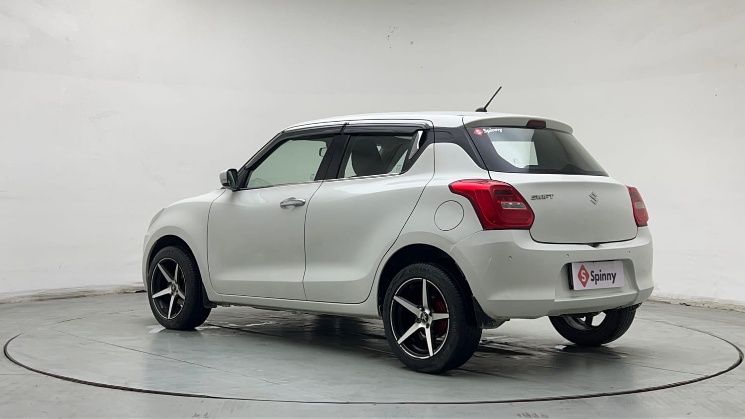 Used 2021 Maruti Suzuki Swift VXi AMT Petrol Automatic exterior LEFT REAR CORNER VIEW