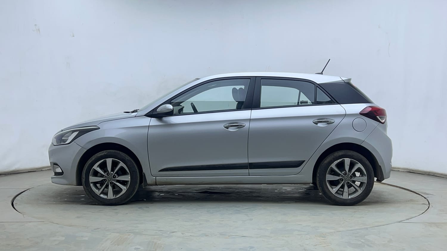 Used 2015 Hyundai Elite i20 Asta 1.2 Petrol Manual exterior LEFT SIDE VIEW