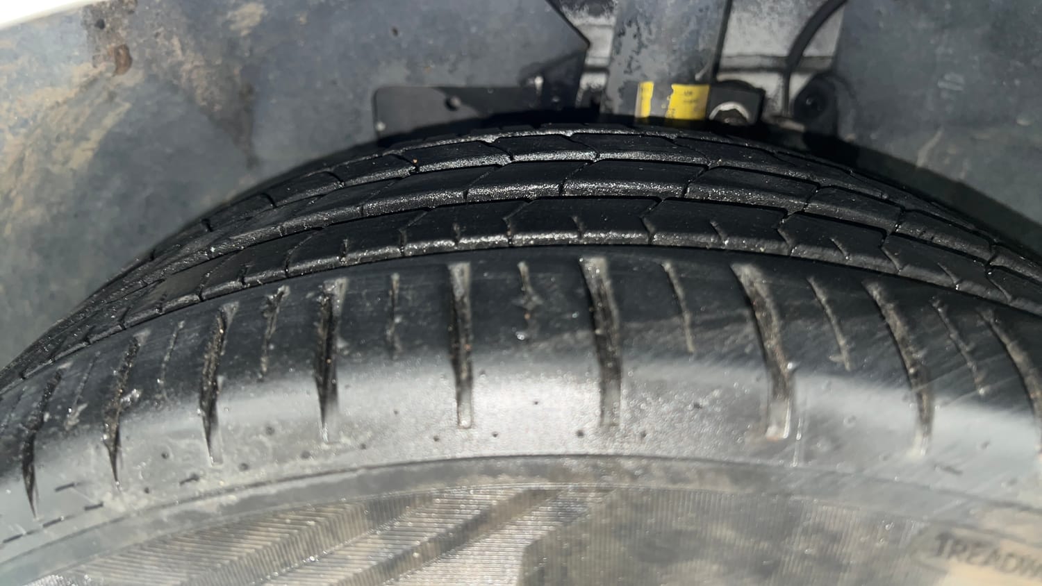 Used 2018 Ford EcoSport S Petrol Petrol Manual tyres LEFT FRONT TYRE TREAD VIEW