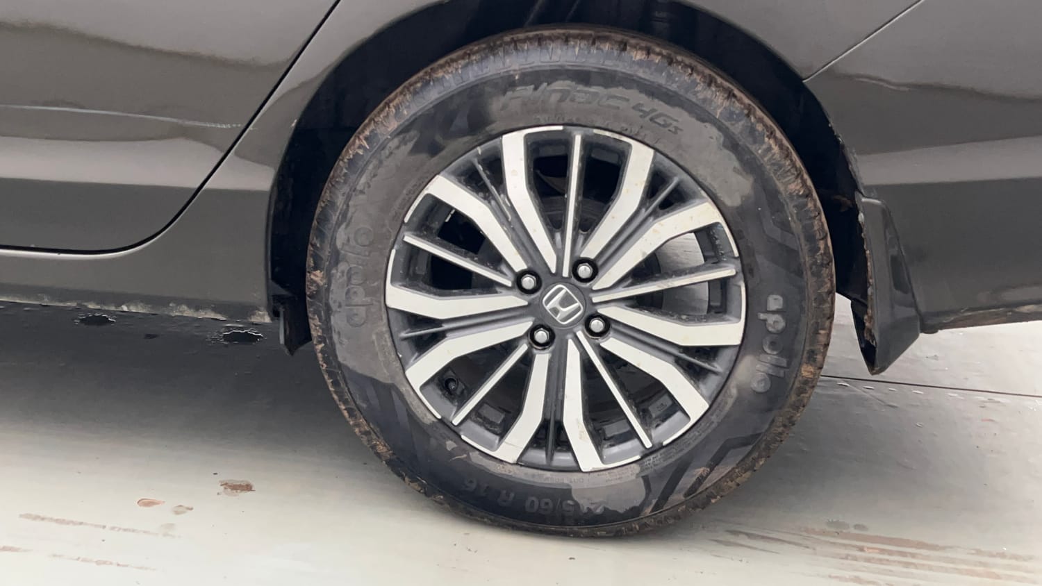 Used 2018 Honda City VX Petrol Petrol Manual tyres LEFT REAR TYRE RIM VIEW
