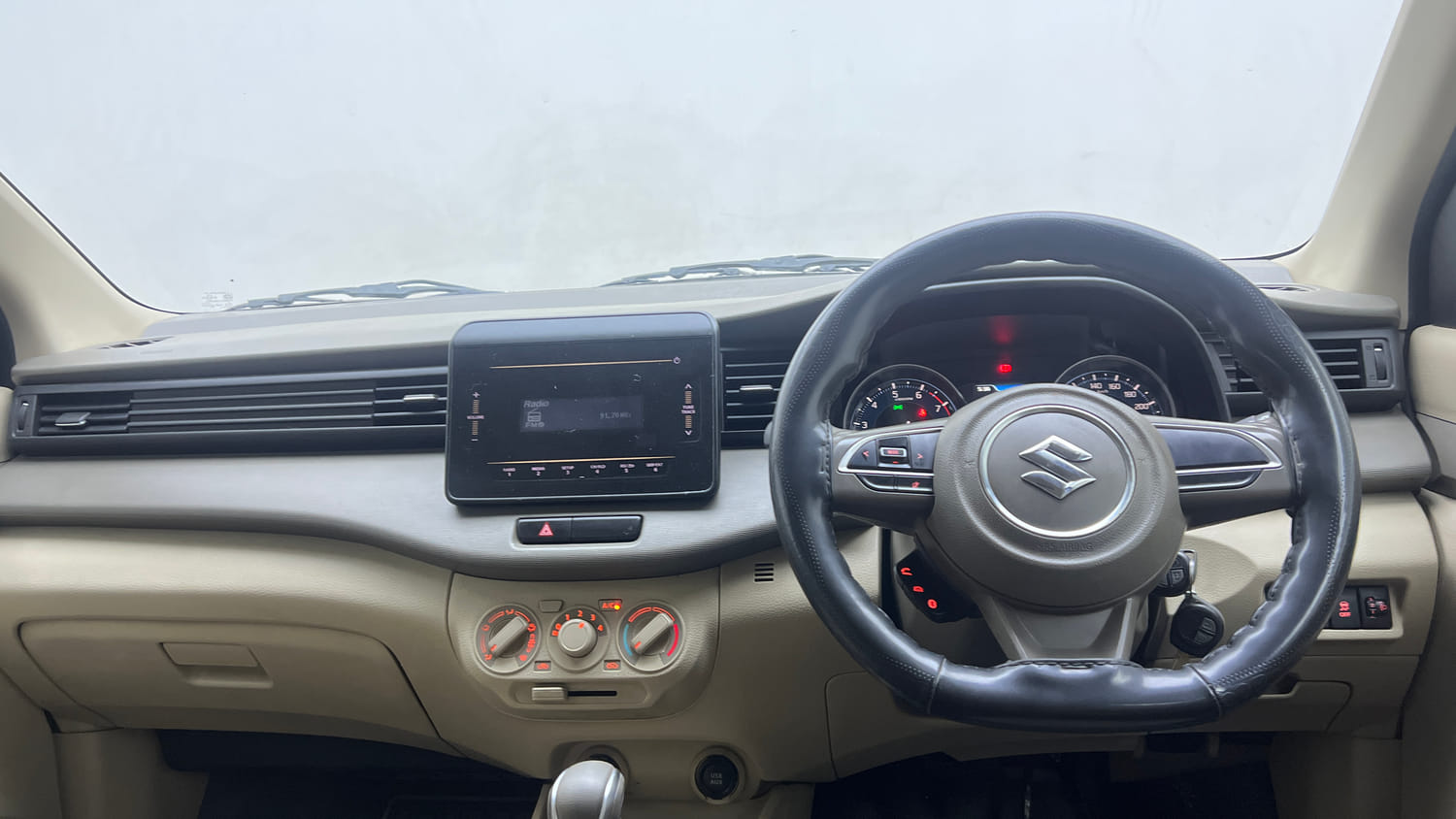 Used 2021 Maruti Suzuki New Ertiga VXi AT Petrol Automatic interior DASHBOARD VIEW