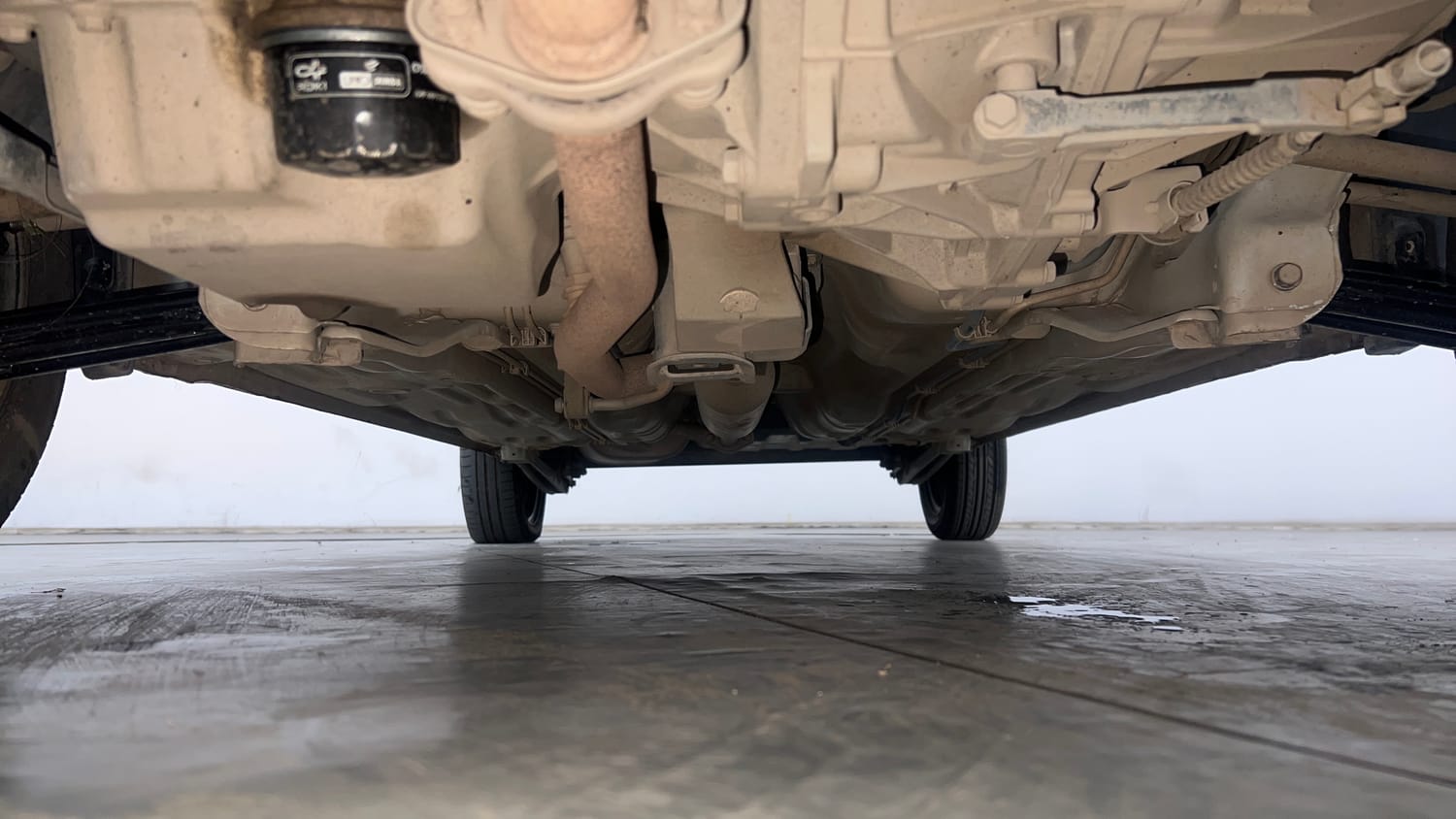 Used 2016 Maruti Suzuki Alto K10 VXi Petrol Manual extra FRONT LEFT UNDERBODY VIEW