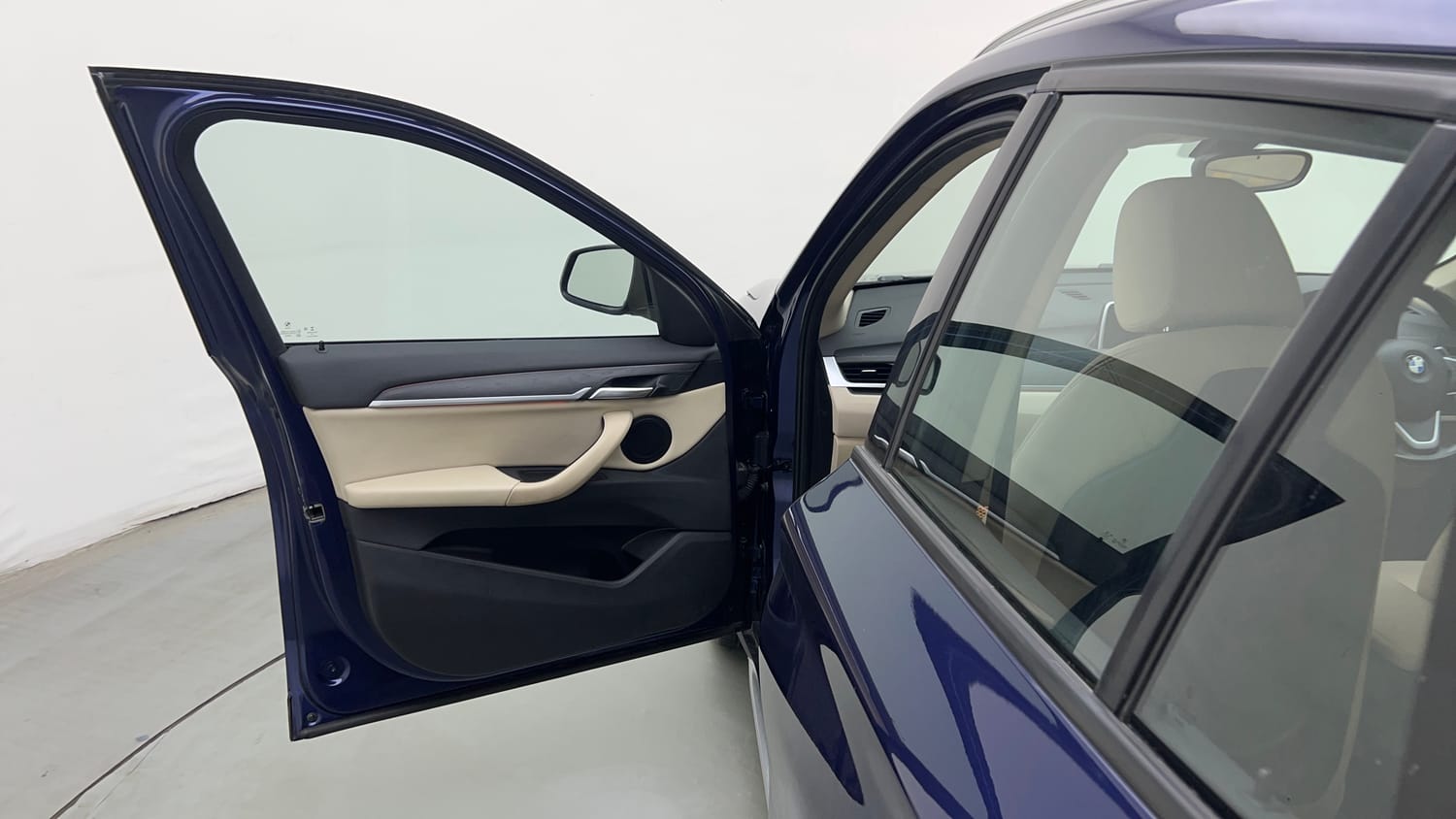 Used 2019 BMW X1 sDrive20d xLine Diesel Automatic interior LEFT FRONT DOOR OPEN VIEW