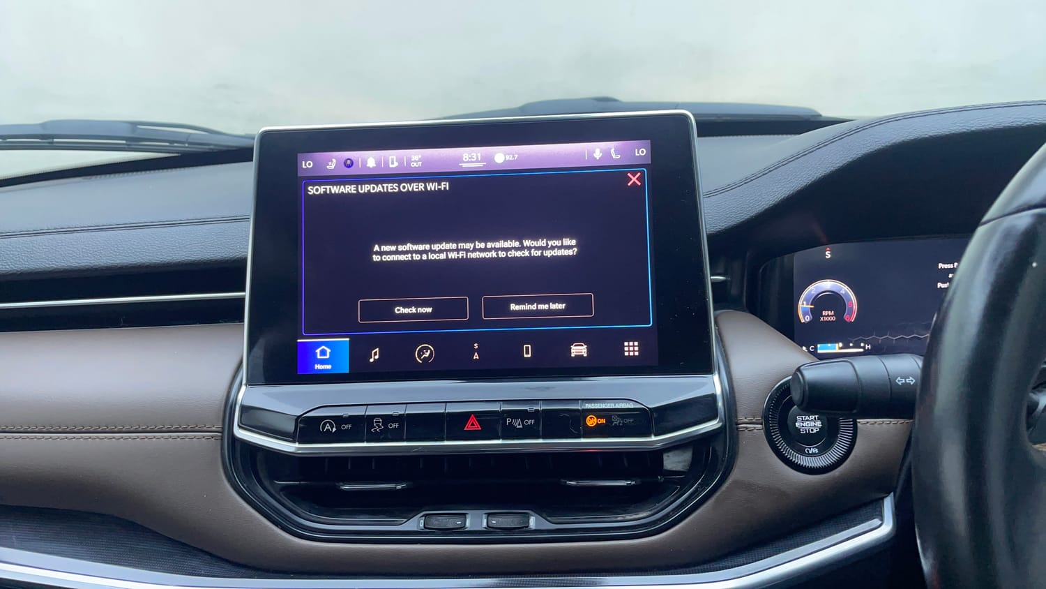 Used 2022 Jeep Meridian Limited (O) 4X2 AT Diesel Automatic interior MUSIC SYSTEM & AC CONTROL VIEW