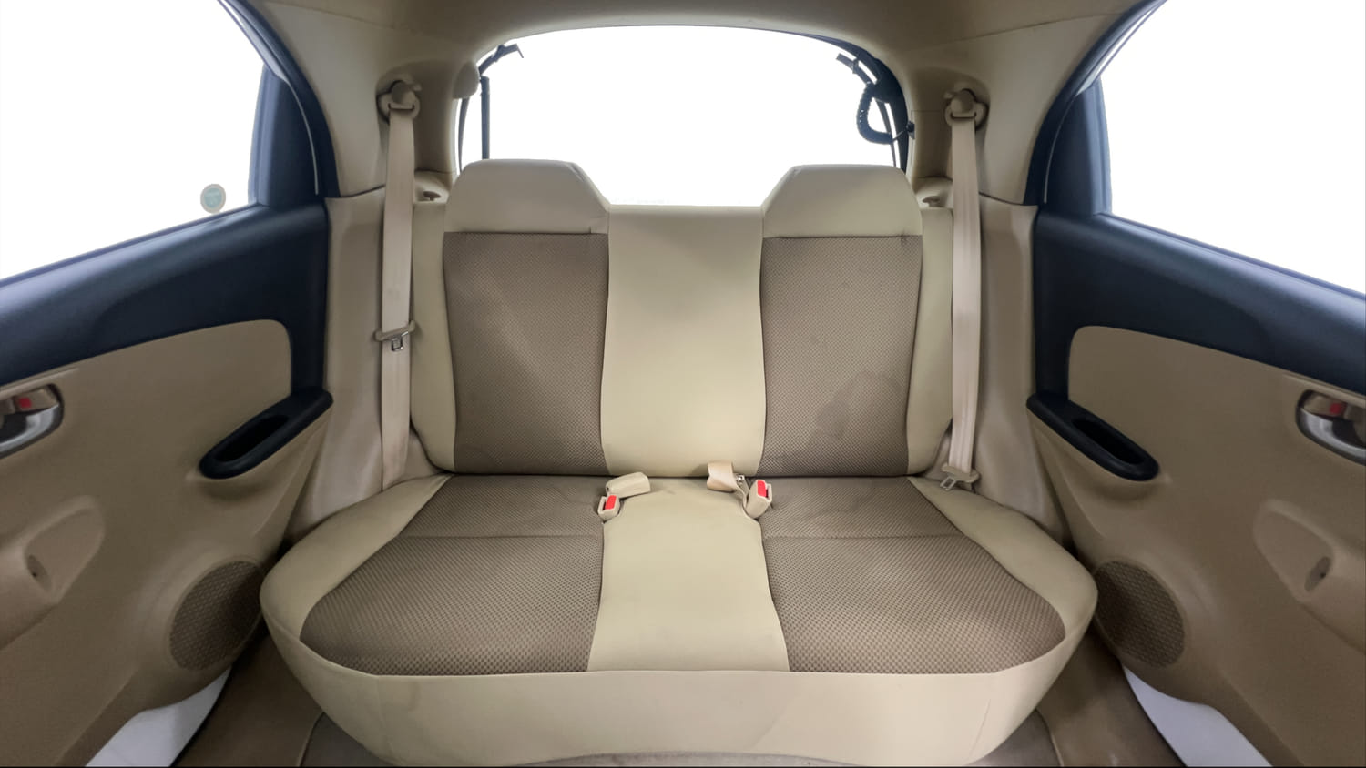 Used 2016 Honda Brio VX MT Petrol Manual interior REAR SEAT CONDITION VIEW