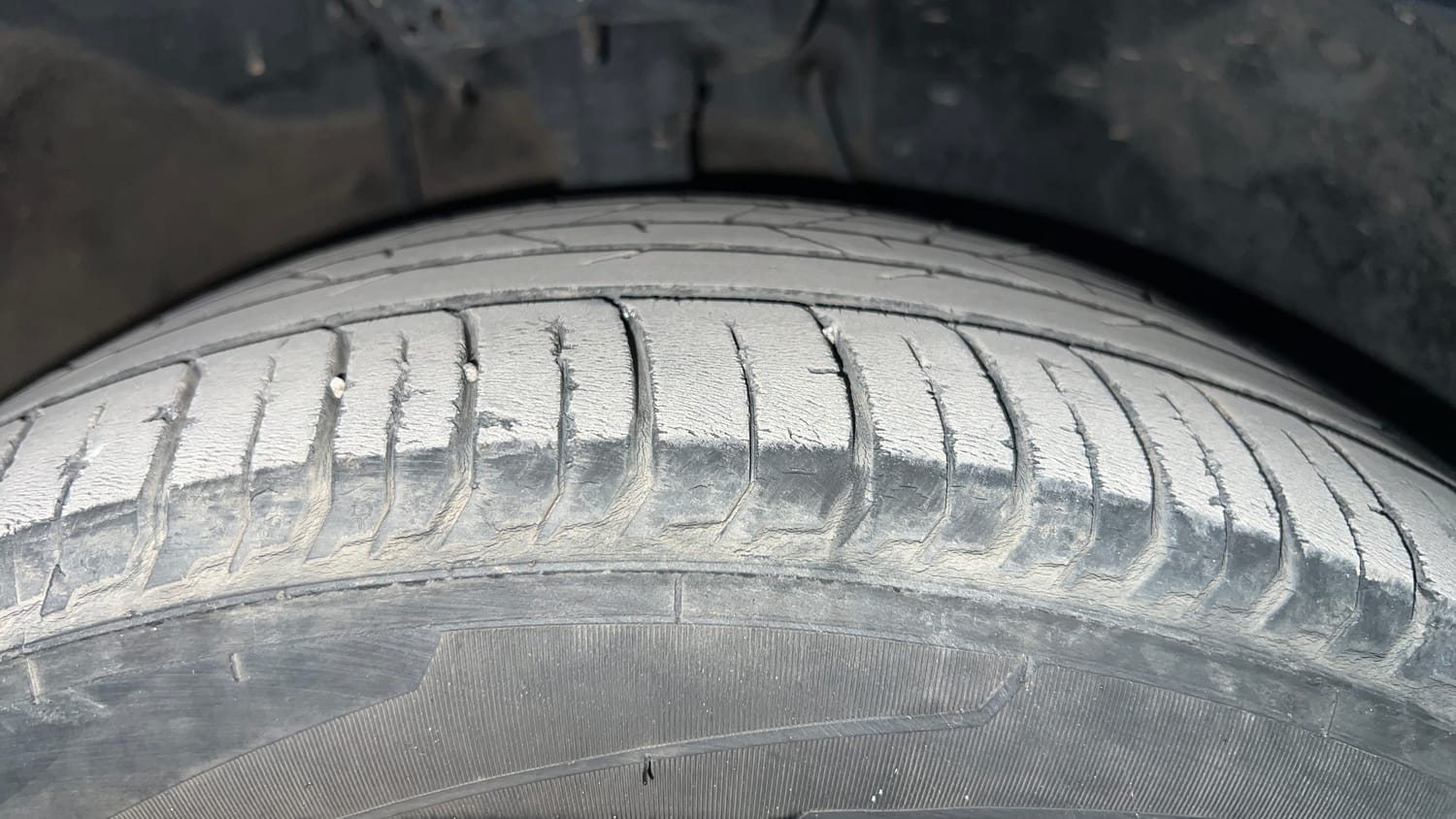 Used 2023 Hyundai i20 N Line N8 1.0 Turbo DCT Petrol Automatic tyres RIGHT FRONT TYRE TREAD VIEW