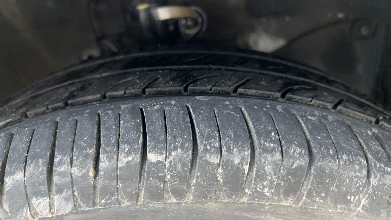 Used 2016 Honda Brio VX MT Petrol Manual tyres RIGHT FRONT TYRE TREAD VIEW