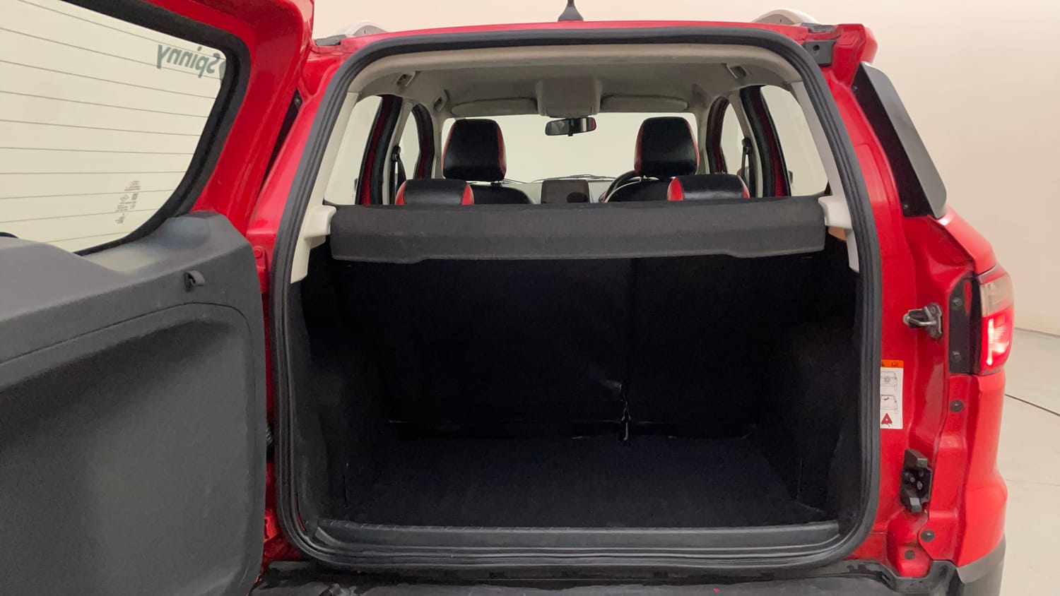 Used 2018 Ford EcoSport Titanium + 1.5L TDCi Diesel Manual interior DICKY INSIDE VIEW